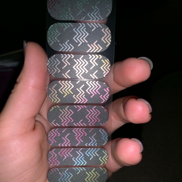 Partial jamberry nail wrap - Picture 3 of 8